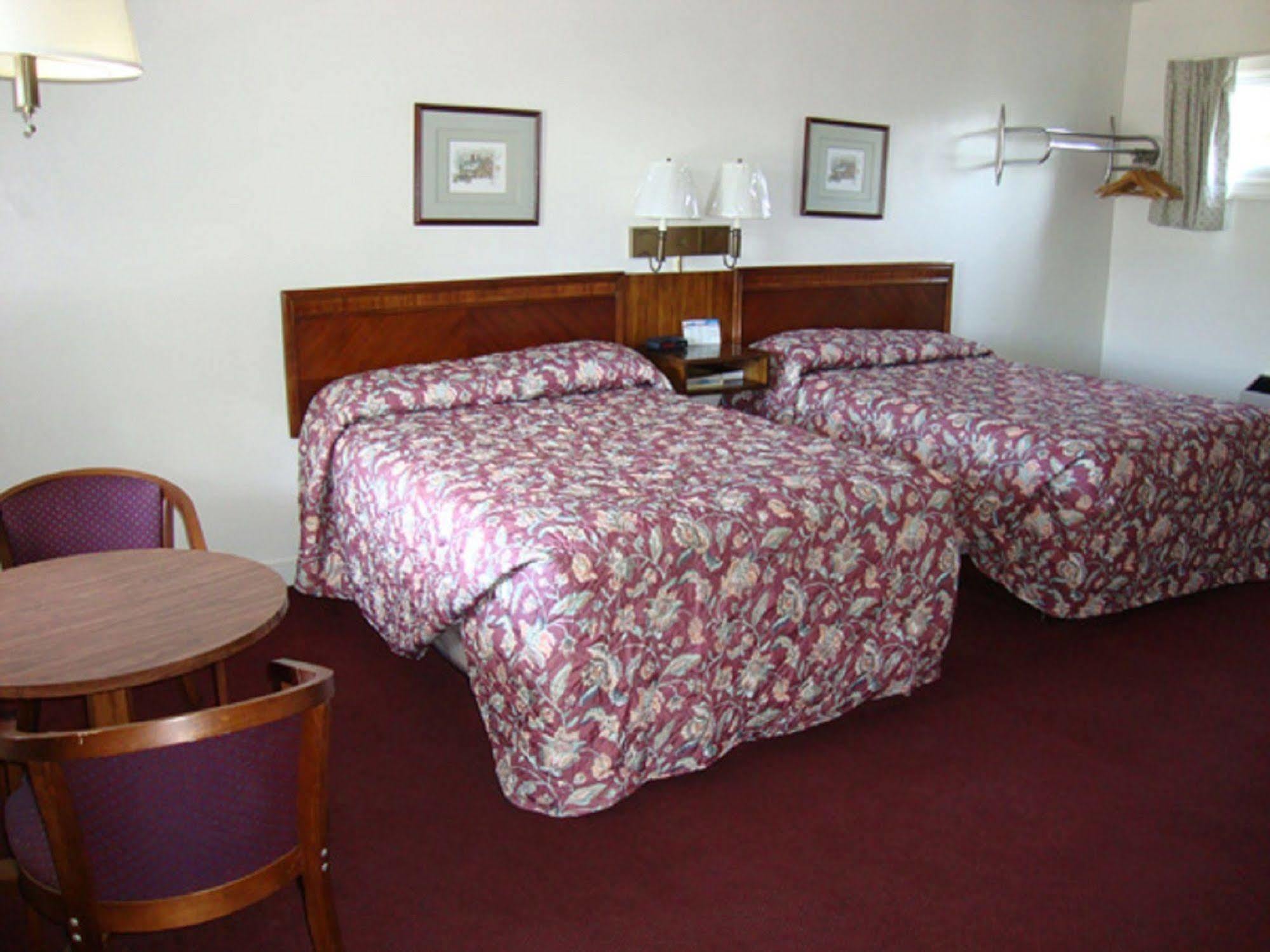 Bassett Motel Williamsburg Extérieur photo