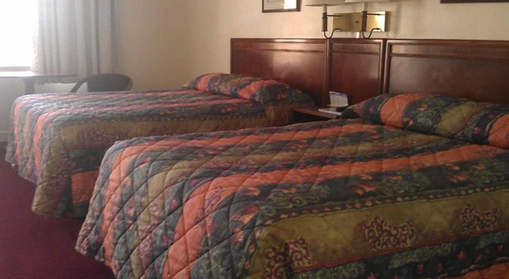 Bassett Motel Williamsburg Extérieur photo