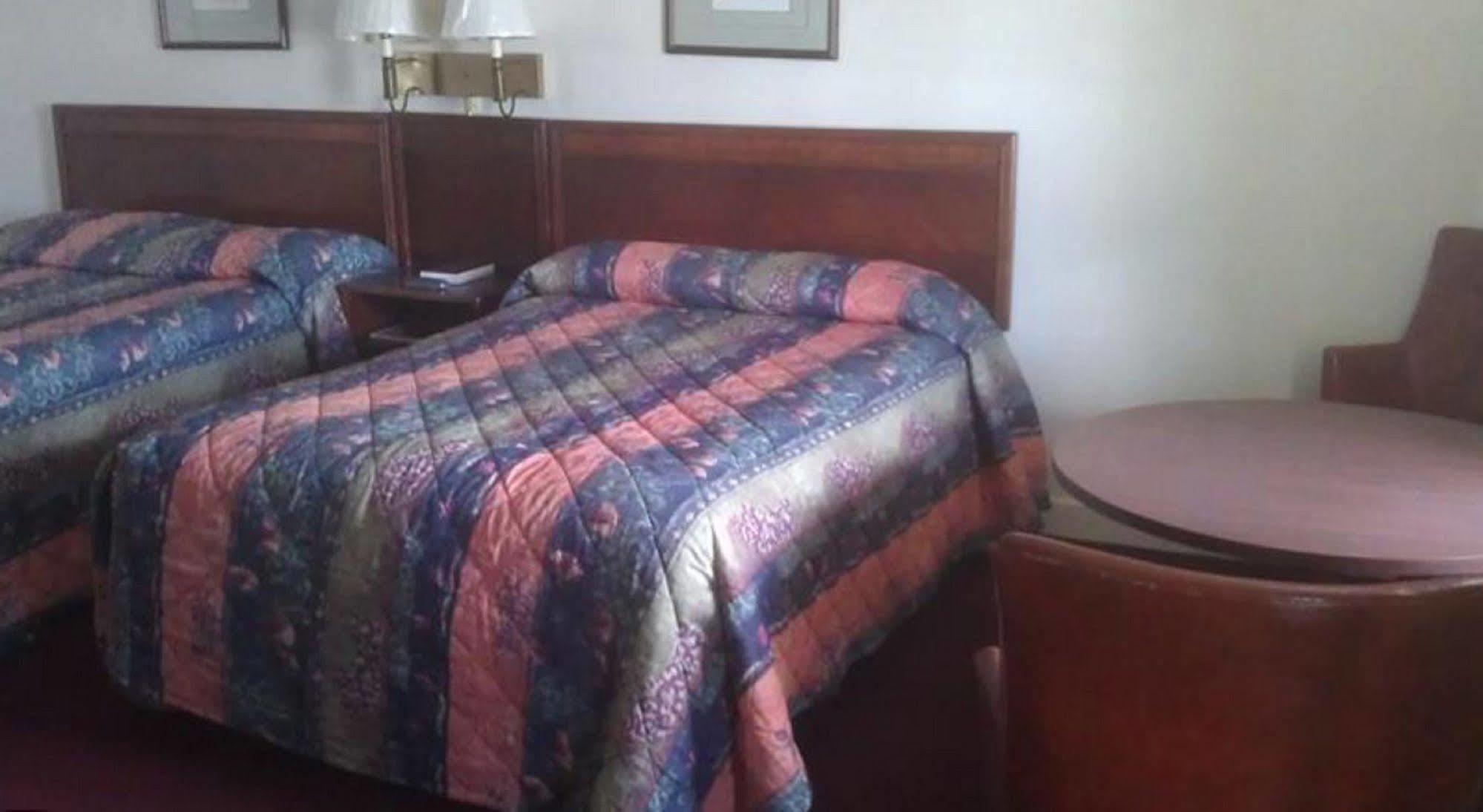Bassett Motel Williamsburg Extérieur photo