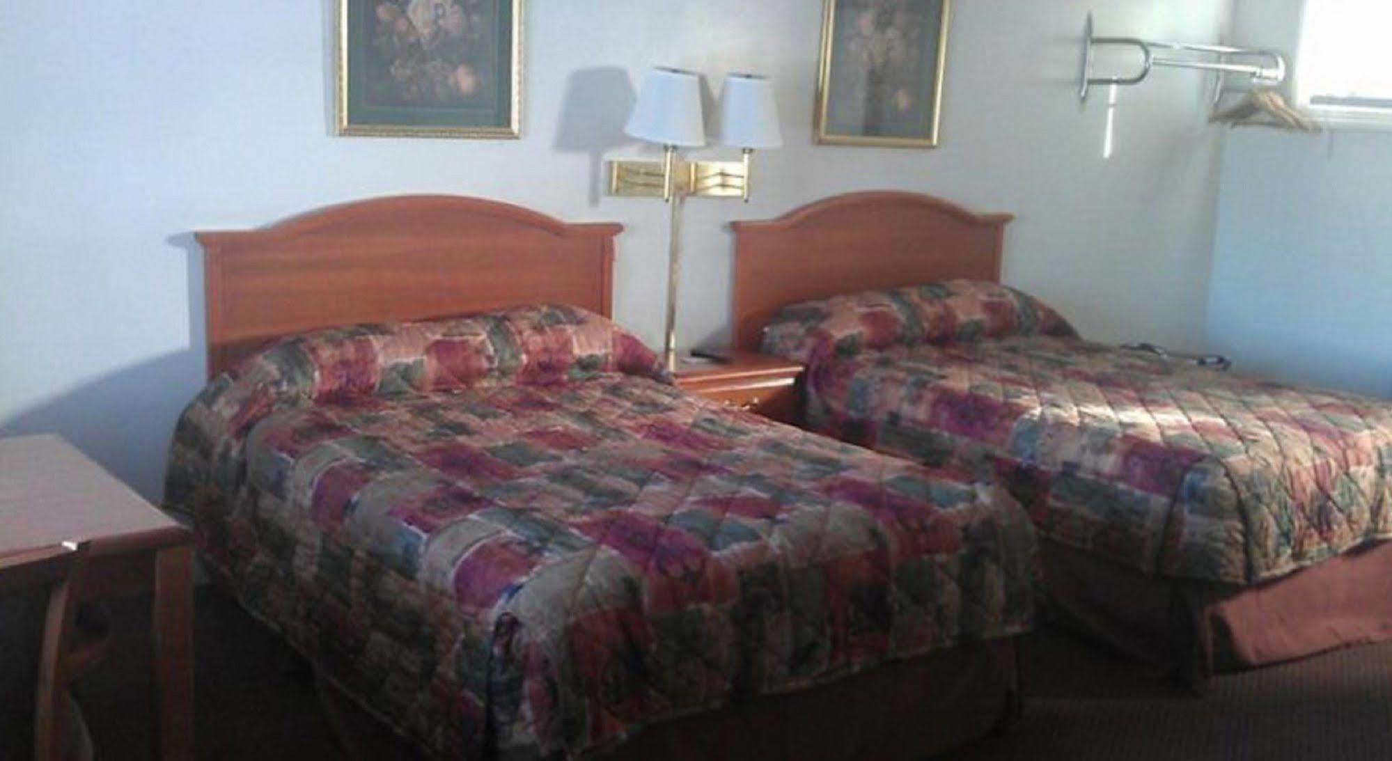 Bassett Motel Williamsburg Extérieur photo